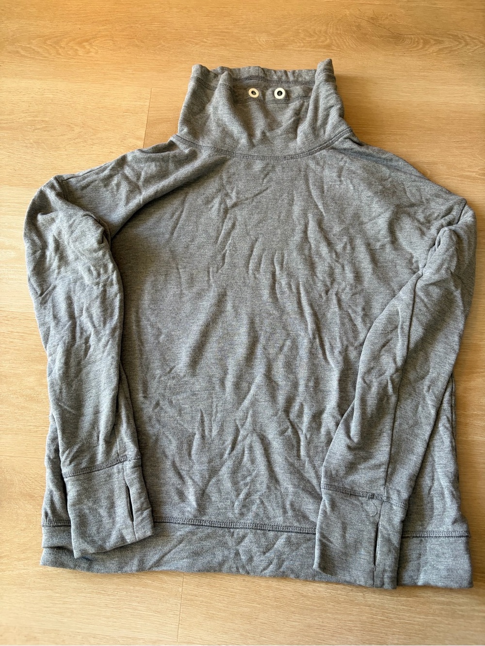 OFFLINE by Aerie soft fleece funnel-neck pullover in heather grey, size XS.